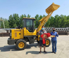Колесный погрузчик ZT916 успешно доставлен в Индонезию.