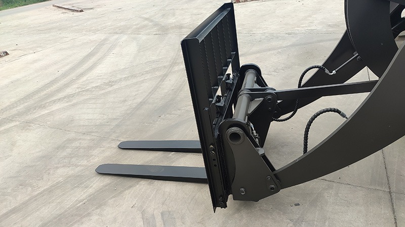 Best Compact Articulating Loader Specs
